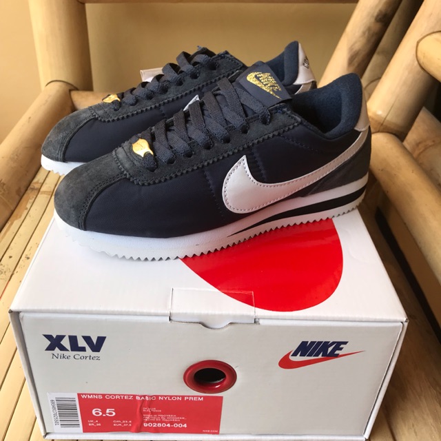 nike cortez x compton