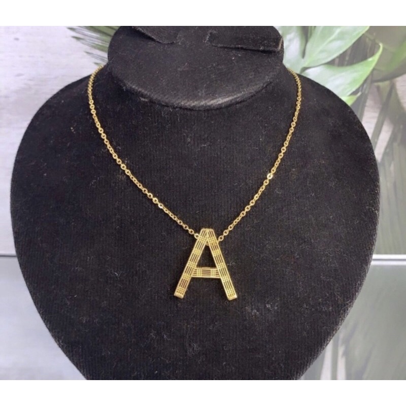 Kalung huruf A alphabold yt kadar 375/8k