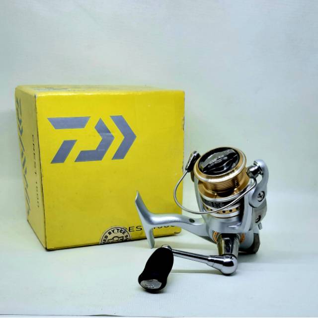 Reel daiwa crest 1500