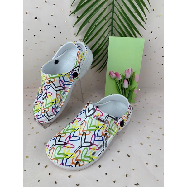 Sandal Baim Wanita Motif Love