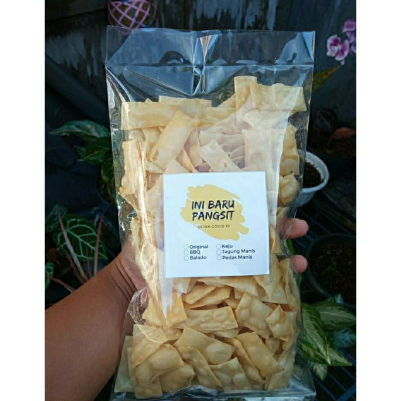 

KERIPIK PANGSIT Magelang - Jogja 200 gr