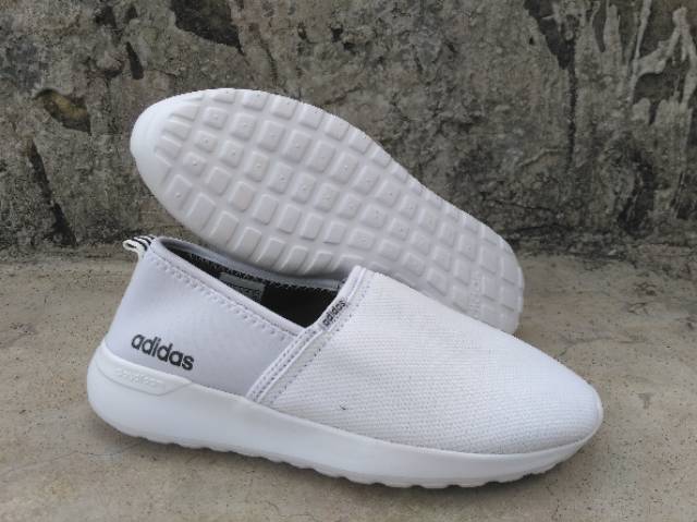 SEPATU WANITA ADIDAS NEO CLOUDFOAM SEPATU SLIP ON CEWEK CASUAL MADE IN VIETNAM