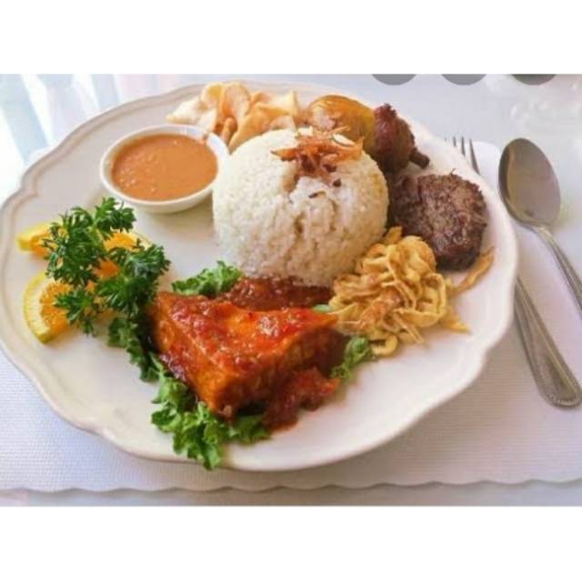 

MENU PAKET LENGKAP NASI UDUK BETAWI