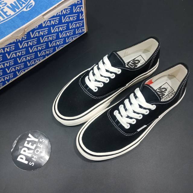 VANS AUTHENTIC ANAHEIM BLACK WHITE