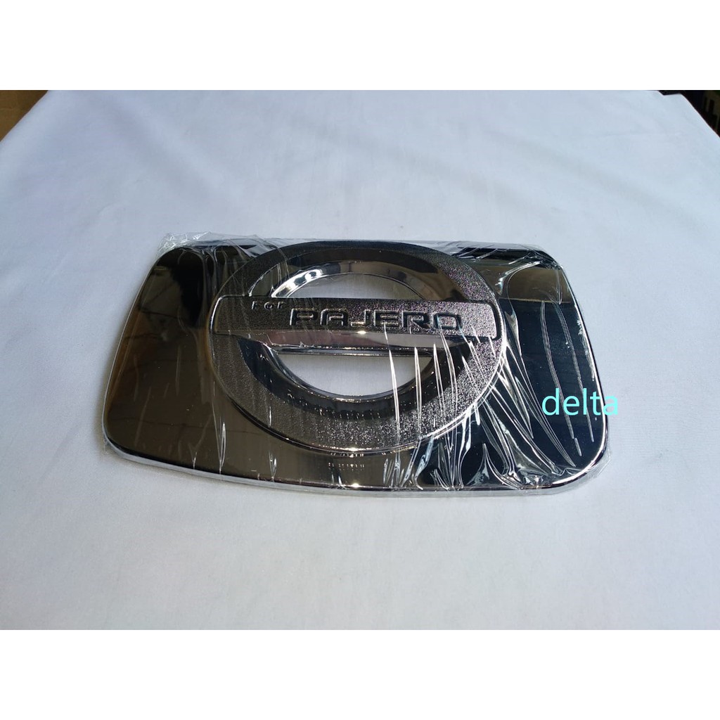 Tank Cover /Variasi Tutup Tangki Mitsubishi Pajero Sport lama 2008-2015 model sporty