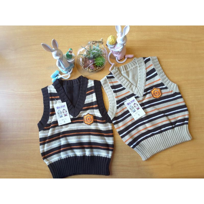 8025 Rompi Vest Rajut Bayi