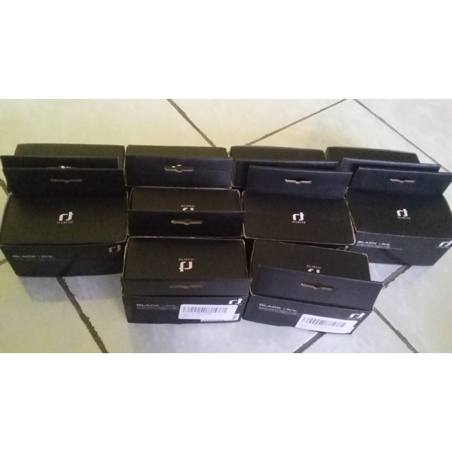 LNB BLACK INVERTO Ultra Single Output Satellite LNB - Black