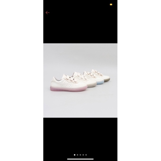 preloved Amazara sneakers