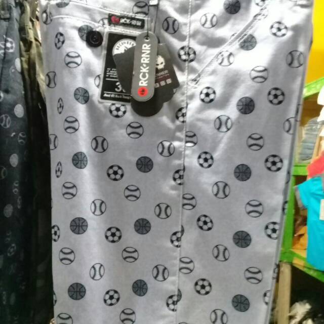 Celana distro pendek motif 8184
