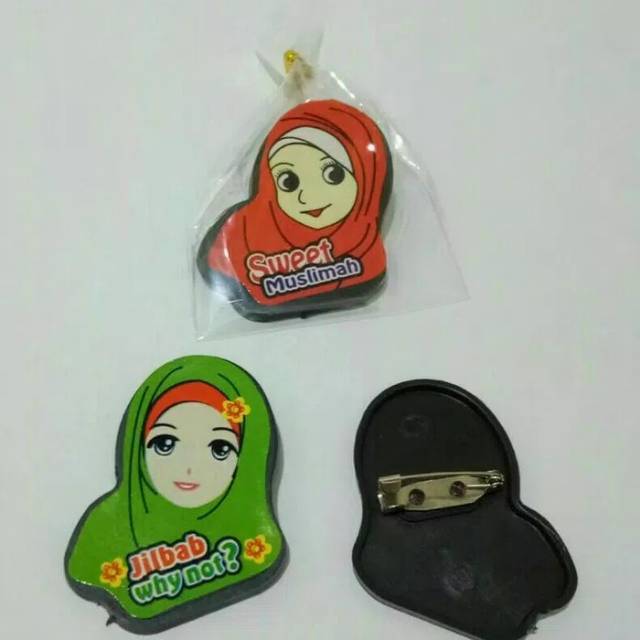 SOUVENIR PERNIKAHAN/SOUVENIR MURAH/CINDERAMATA WEDDING/PIN JILBAB BESAR
