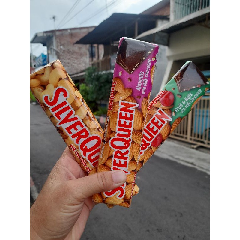 

Coklat SilverQueen 58 gr