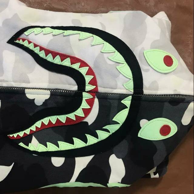 Bape half camo GITD