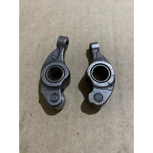 PELATUK KLEP ROCKER ARM TEMPLAR IN EX PELATUK ROLLER VARIO 125 OLD VARIO 125 FI VARIO 150 FI LED PCX