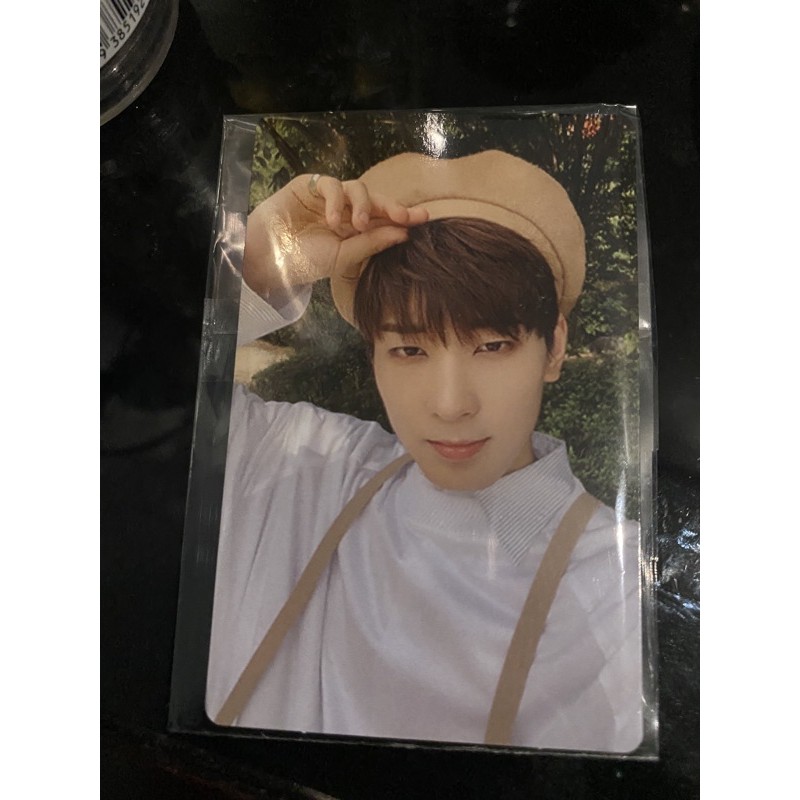 PC AN ODE BERET WONWOO