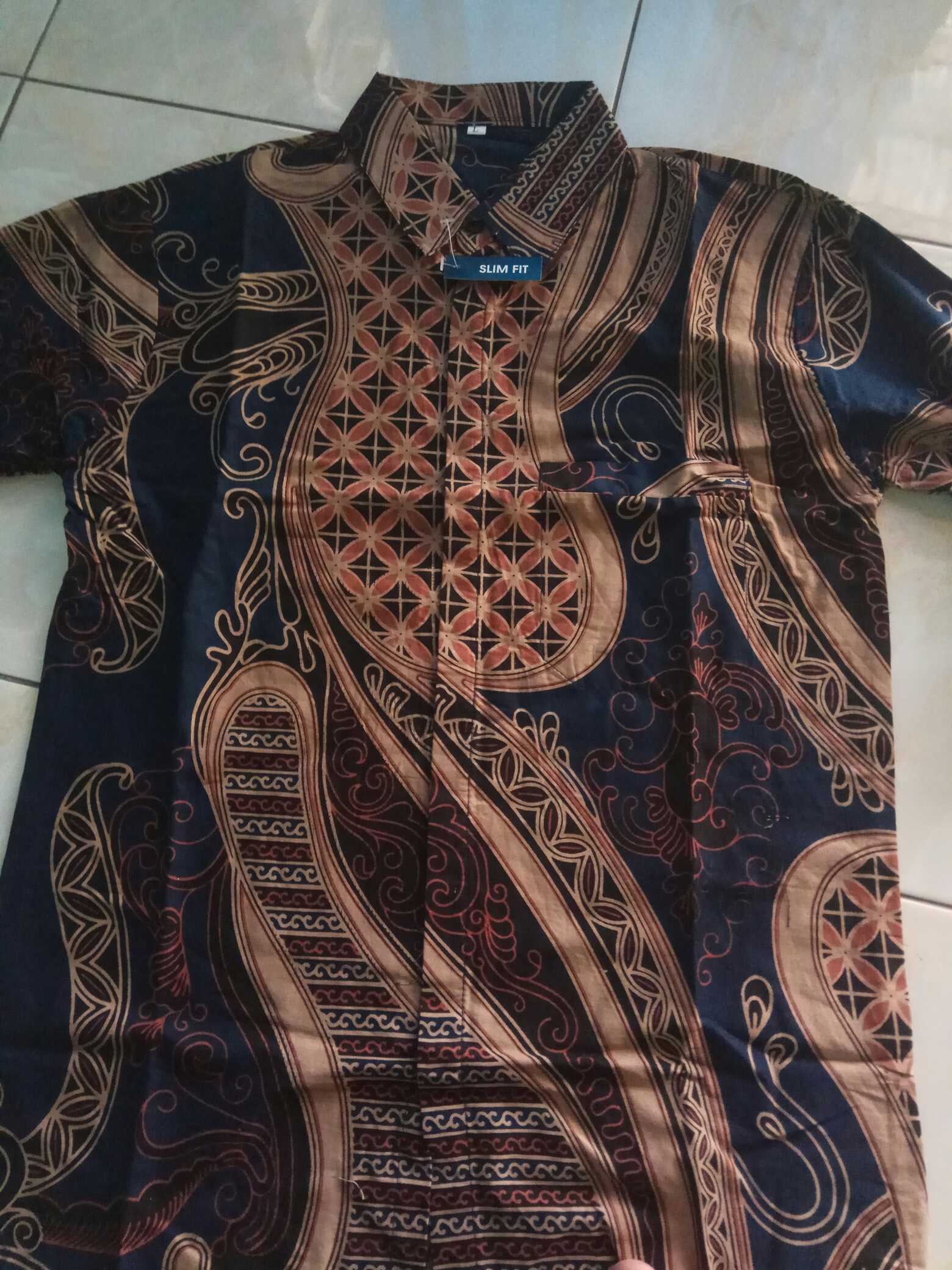 Kemeja Batik Slimfyt Khas Butik Pria Lengan Panjang