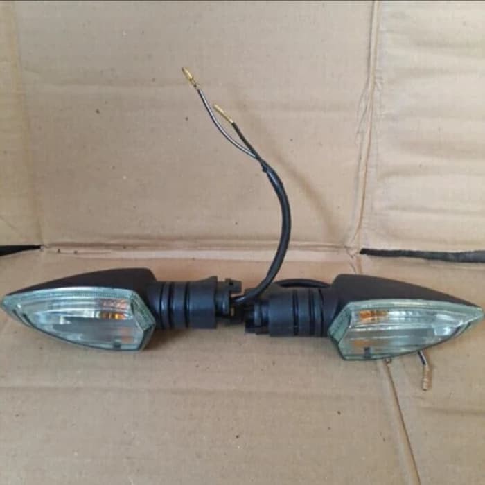 Lampu sen depan vixion new.vixion 2012 dengan belàkang
