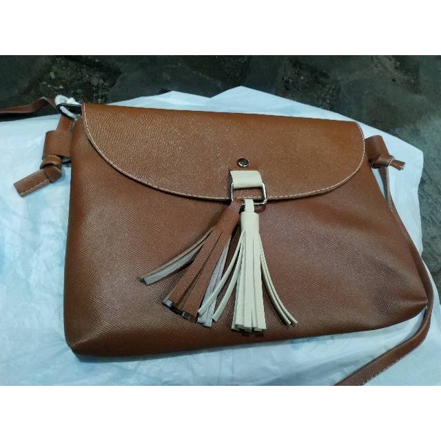 (BISA COD) TAS SELEMPANG KULIT SINTETIS 22x16 cm - SLING BAG WANITA