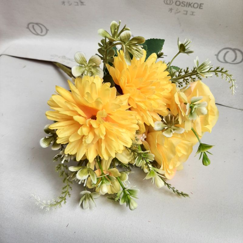 BUNGA MIX MAWAR (16)-BUNGA HIAS-BUNGA ARTIFISIAL-BUNGA PALSU (MWM45)-Kuning