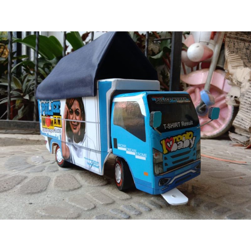 Miniatur truk oleng terlaris (30<em>9</em>14) bisa belok murah meriah Shopee