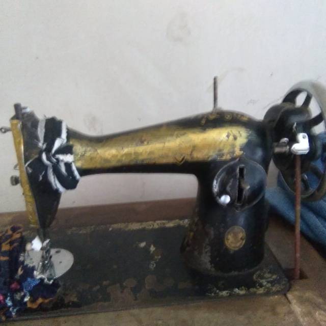 Mesin jahit jadul