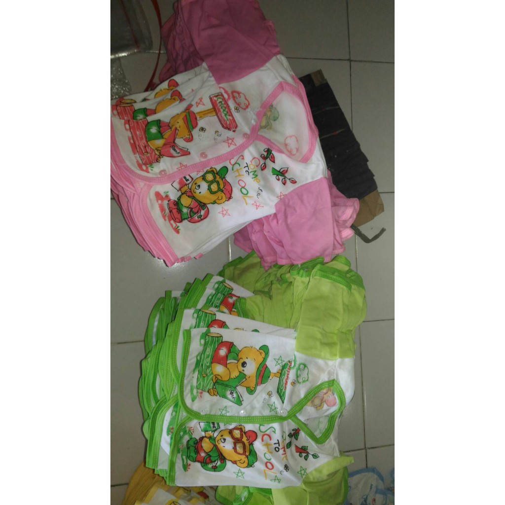 SETELAN PANJANG PUTIH POLA KOMBINASI 1 LUSIN, Baju Panjang + Celana Panjang Kancing Sablon Warna Kombinasi [800gr]