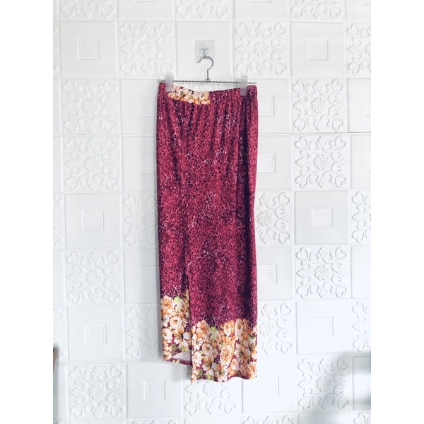 Kamen Lycra/Kamen wisuda/bawahan kebaya/rok kebaya/Jarik/Jarik Jadi/Jarik Rok/Jarik Kamen