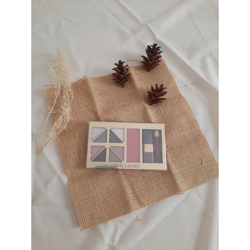 Estee Lauder Eyeshadow Palette