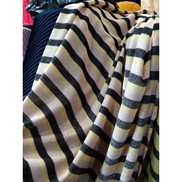 kain/bahan kaos salur gliter