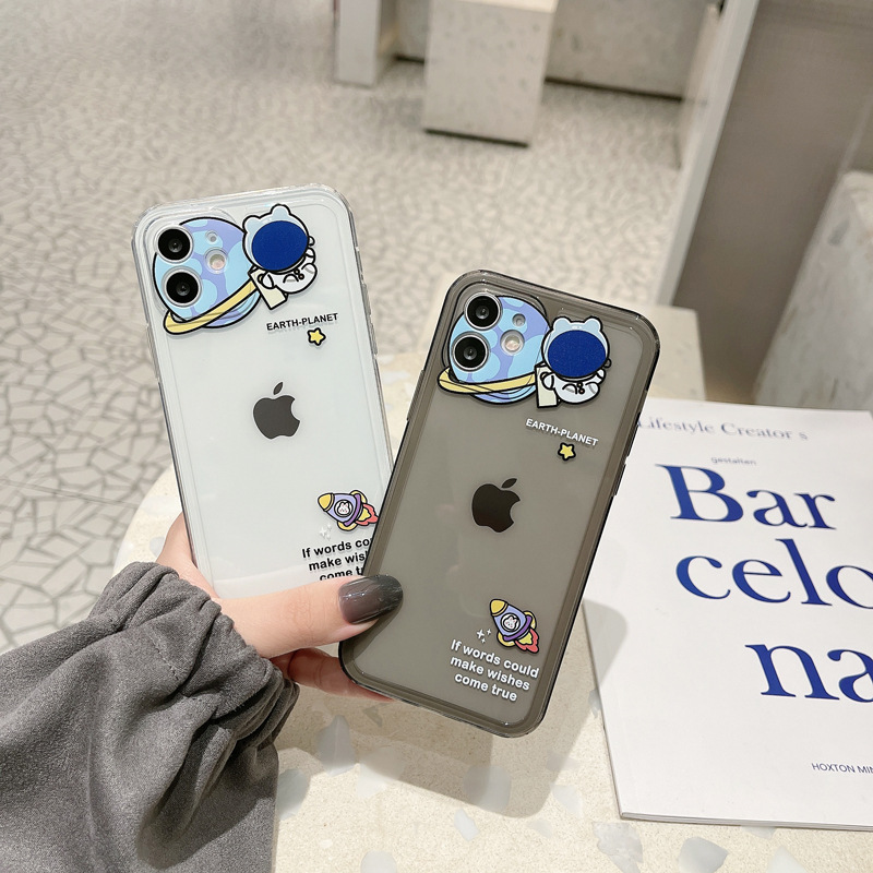 Case Motif Kartun Astronot Warna Bening Untuk iphone 11 pro max xs max xr 12 mini 7 plus 12 pro max