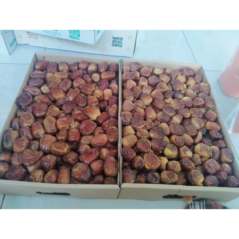 

Kurma Sukari Tayyiba Premium