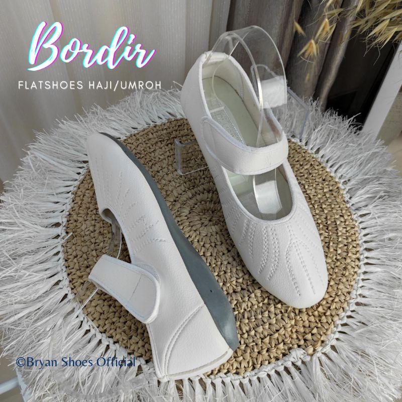 Bryan Sepatu Haji Umrah Flatshoes Putih Bordir Polos Exclusive Ori by Ardha 38-42 PNS Farmasi Kantor