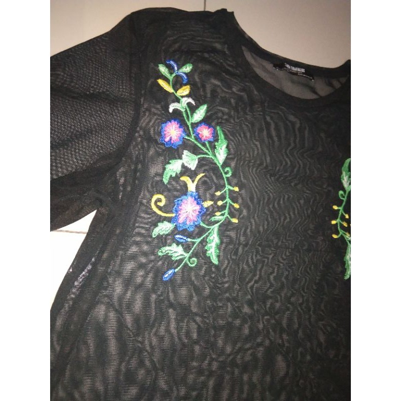 Zara Sheer Top with Embroidery atasan hitam dengan bordir bunga preloved thrift