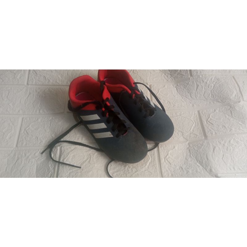 Preloved sepatu bola sepatu futsal anak