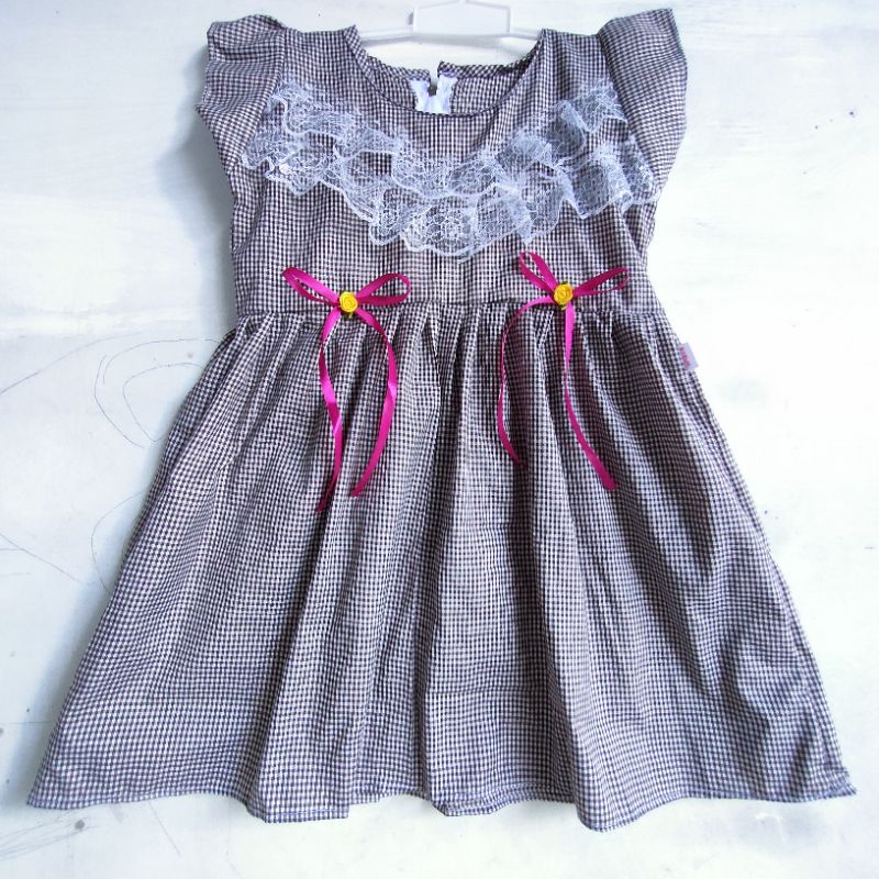 Dress anak 1 2 tahun renda baju anak perempuan gaun anak kotak Fatonah Shop(  dress TWOPIT)