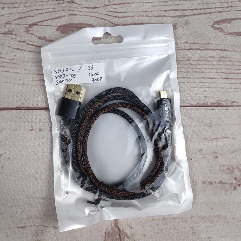 Kabel Charger Micro USB Leather 1 Meter - Black