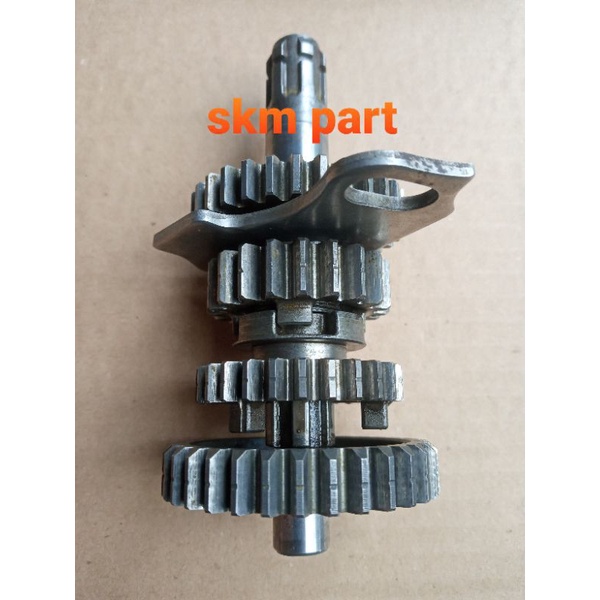 As gear gir depan suzuki smash 110 original