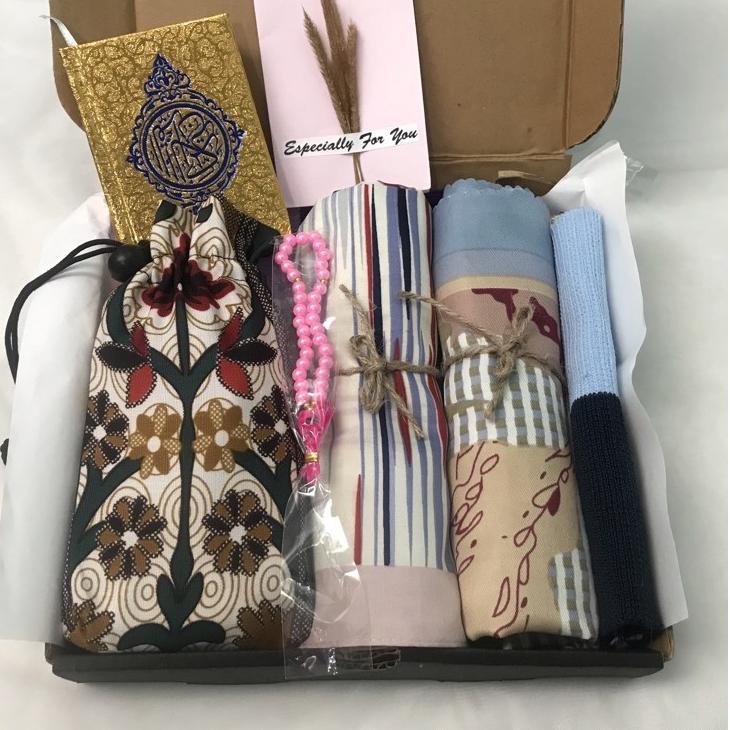 

[KODE L6KLJ] Kado cewek/Gift Box/Kado ulang tahun/kado nikahan/kado muslimah/hampers/paket alatsholat/kado wisuda/Hampers Lebaran/Hampers idul Fitri/hampers ied mubarak/parsel lebaran/hampers lebaran jogja/wedding gift/kado cewek/kado ultah cewek/birthday