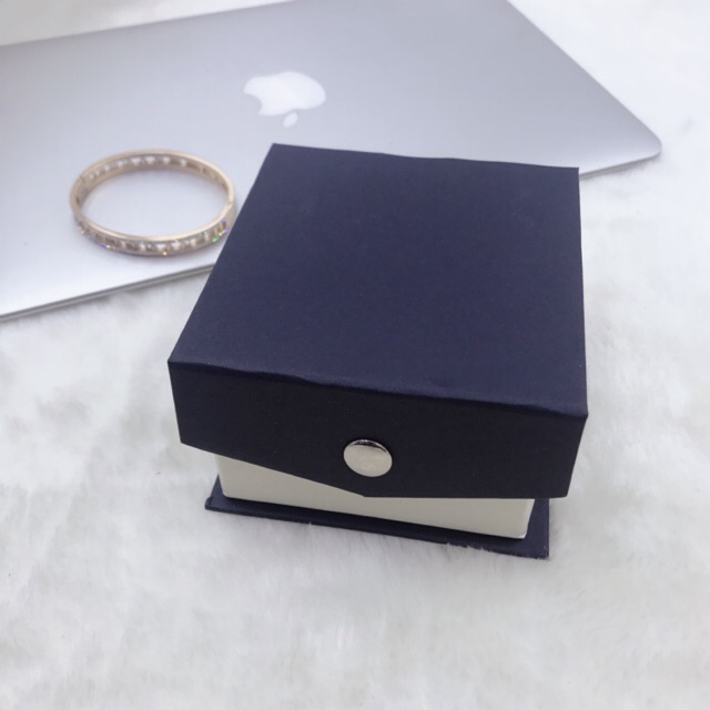 JAM TANGAN KOTAK ANTI PEACH PENYOK  JNGAN LUPA DI CHEK OUT SEKALIAN YA THX  B02