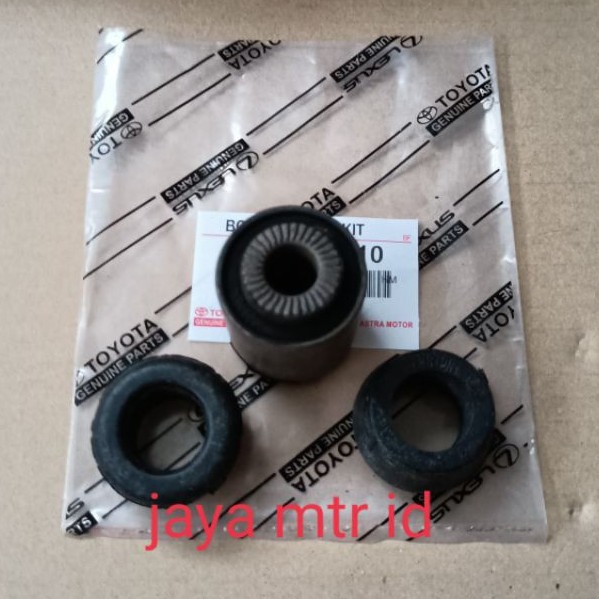 karet stabil belakang/bushing lateral belakang innova