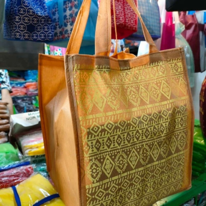 

PROMO Tas Kotak nasi/cake 22x22x30 motif.