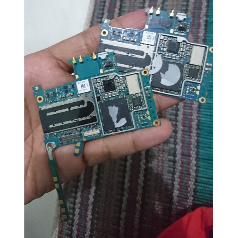 Mesin Sony Xperia Xz matot