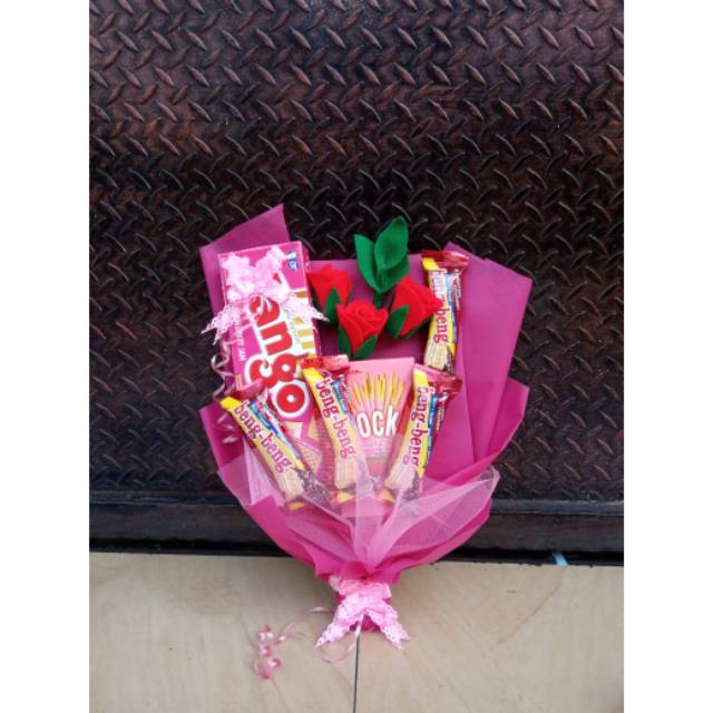 

Buket Snack With Flower