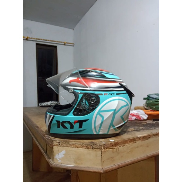 helm kyt R10