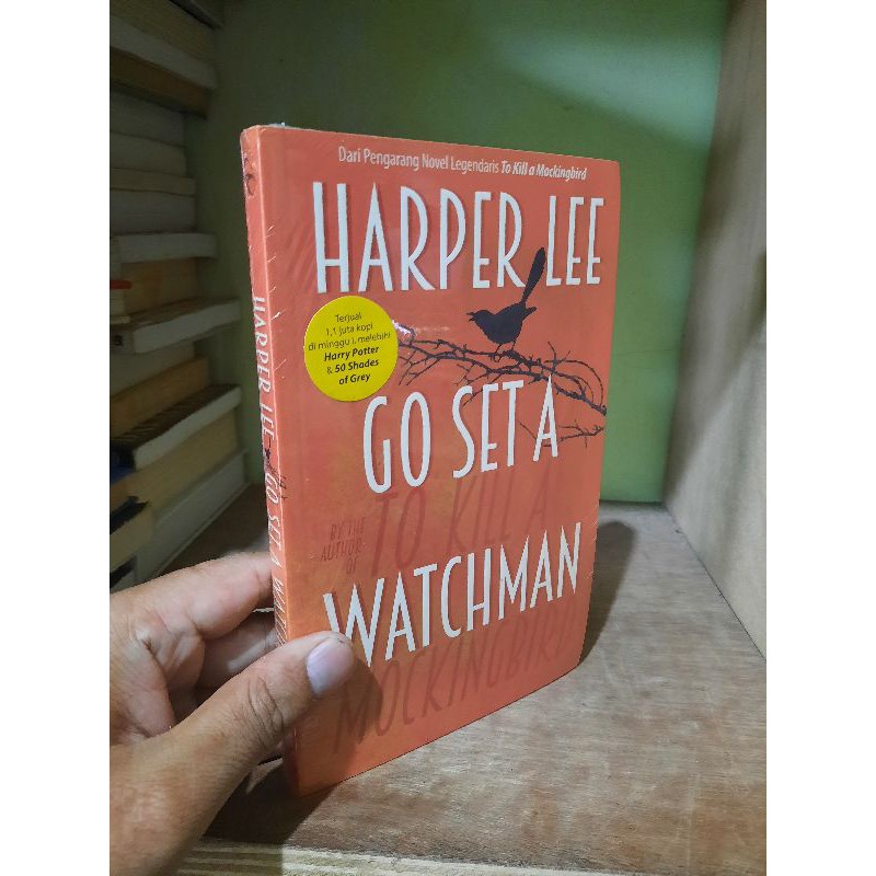 Novel  GO SET A WATCHMAN by Harper Lee