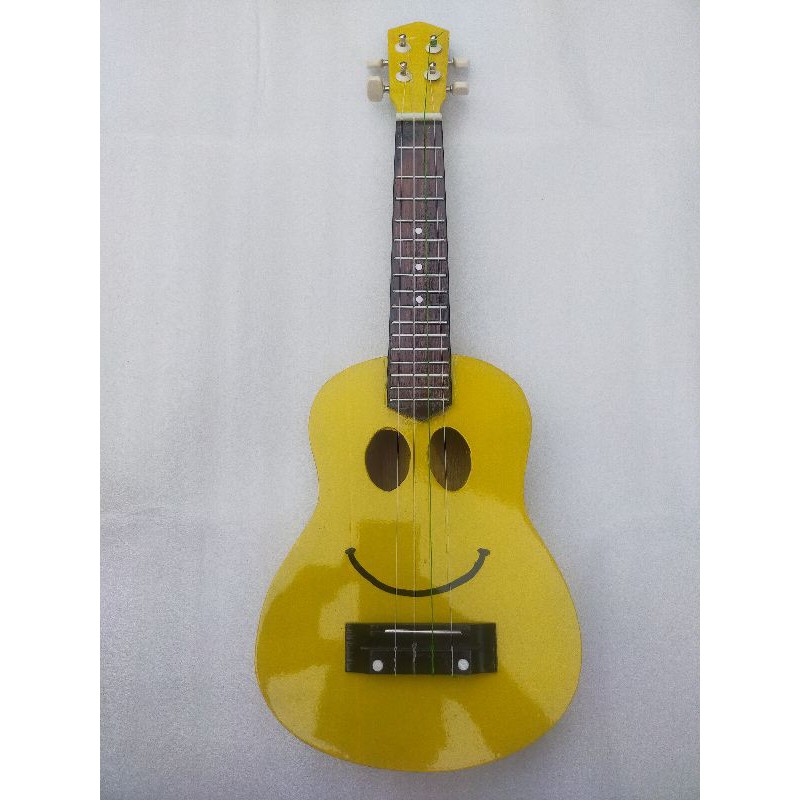 ukulele kencrung senar bagus bonus pick paking dua lapis