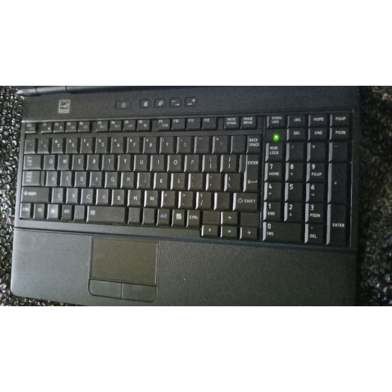 laptop toshiba core i5 ram 4 mulus bening kayak baru mengkilap