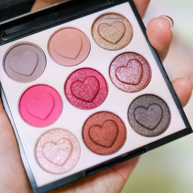 ETUDE HOUSE PINK SKULL EYESHADOW