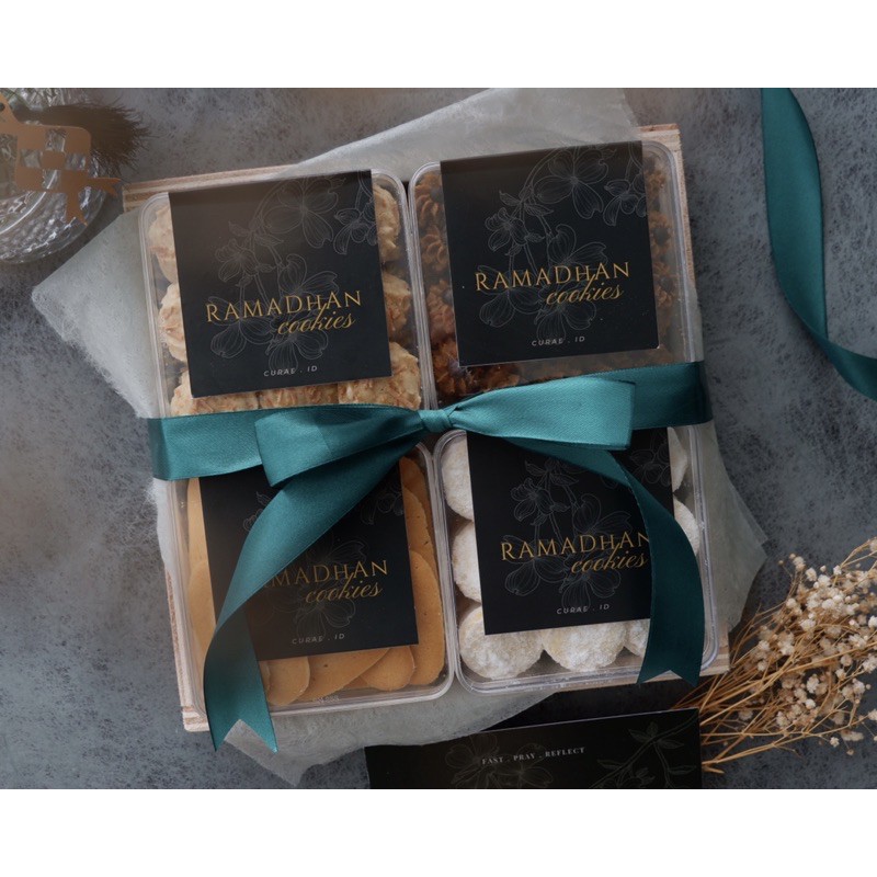 

HAMPERS LEBARAN IDUL FITRI RAMDHAN HAMPERS EID PARCEL KUE KERING