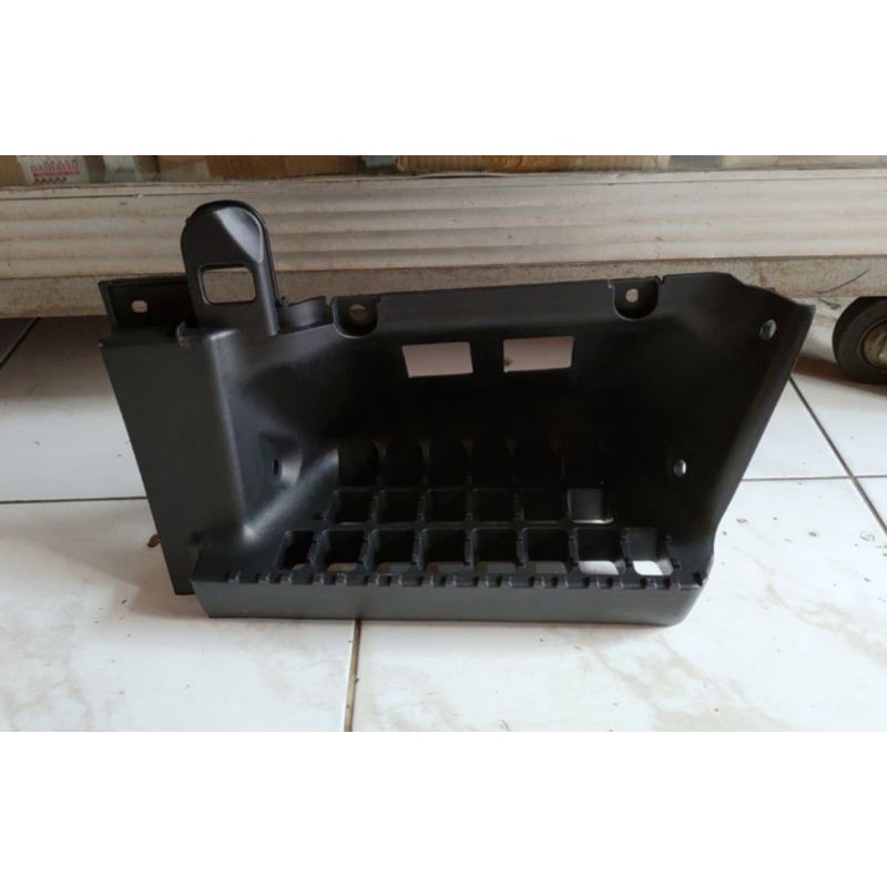 Footstep / Tangga / pijakan tangga kaki isuzu ELF NHR / NKR / TRAGA