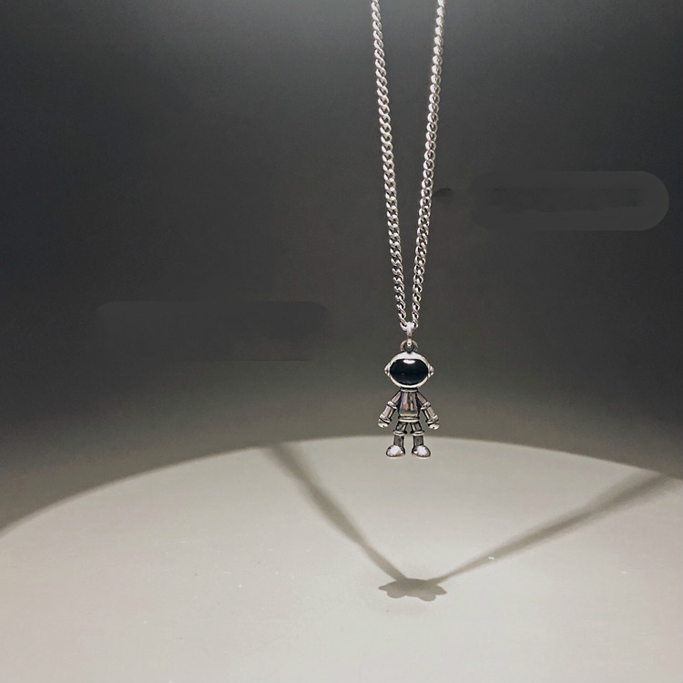 Astronaut Necklace Astronaut Pendant Hip Hop Personality Clavicle Chain Retro Trendy